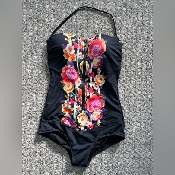 Seafolly Romeo Rose one piece - Picture 3 of 7